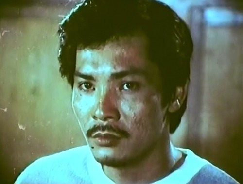 Thực hư Thương Tín không thể ở cùng vợ con vì nhà chật?