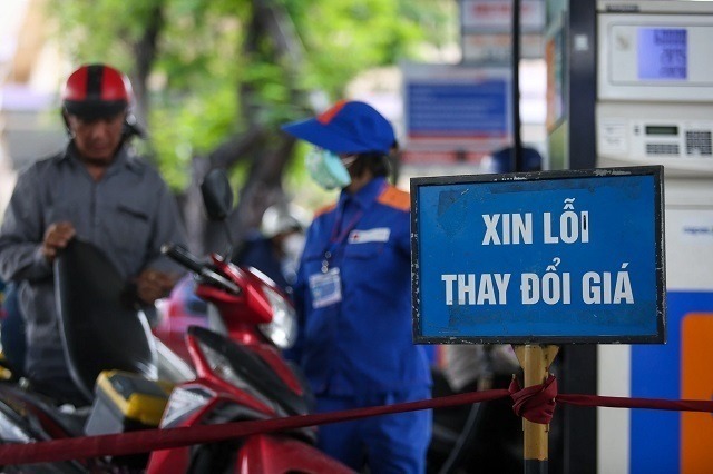 Giá xăng hôm nay ngày 12/7/2024: Đồng loạt giảm 