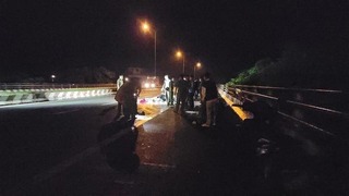 Tai nạn giao thông ở Cần Thơ khiến 3 người tử vong, nằm chồng lên nhau