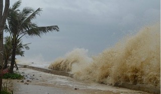 Quảng Ninh sẽ cấm biển từ 12h trưa nay do bão số 2 đang mạnh lên
