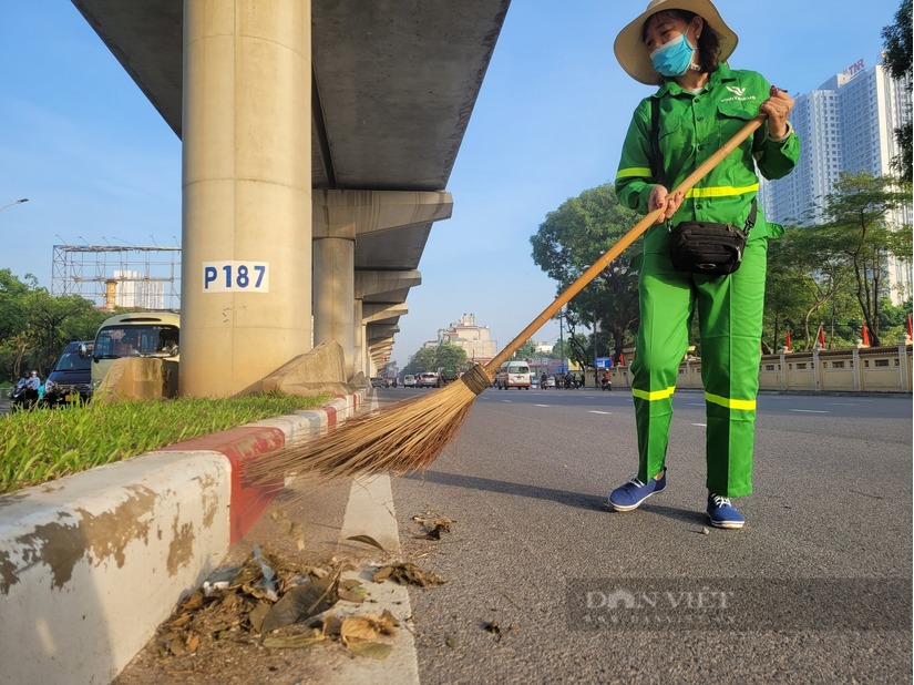 Người Hà Nội lặng lẽ dọn dẹp quanh khu vực Nghĩa trang nơi đón Tổng Bí thư Nguyễn Phú Trọng về an nghỉ