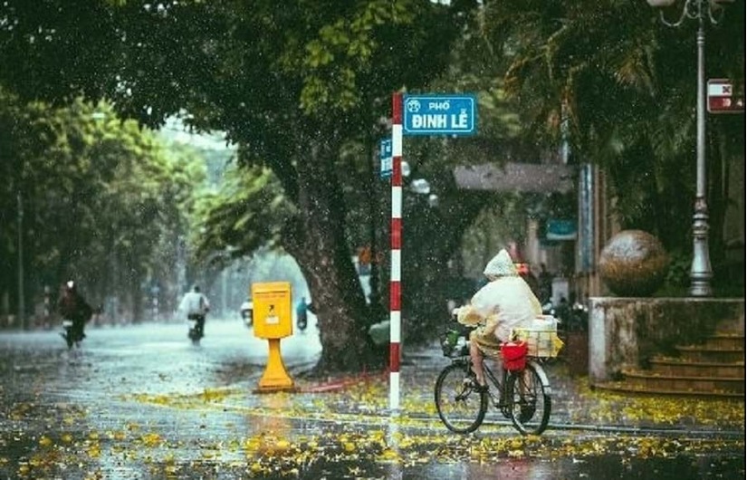 Thời tiết Hà Nội 2 ngày tới: Tiếp tục mưa giông sau đó giảm dần