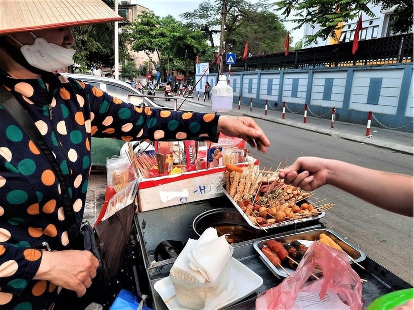 'Chặn' hiểm họa trước cổng trường