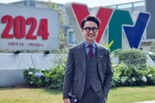 Lộ diện dàn MC dẫn chung kết đường lên đỉnh Olympia 2024