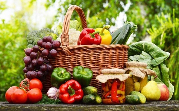 Ít người biết ăn gì giảm mụn trứng cá hiệu quả cao