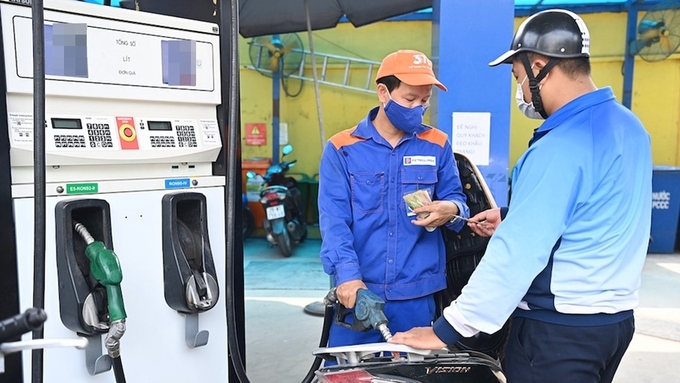 Giá xăng hôm nay ngày 12/10/2024: Biến động thế nào