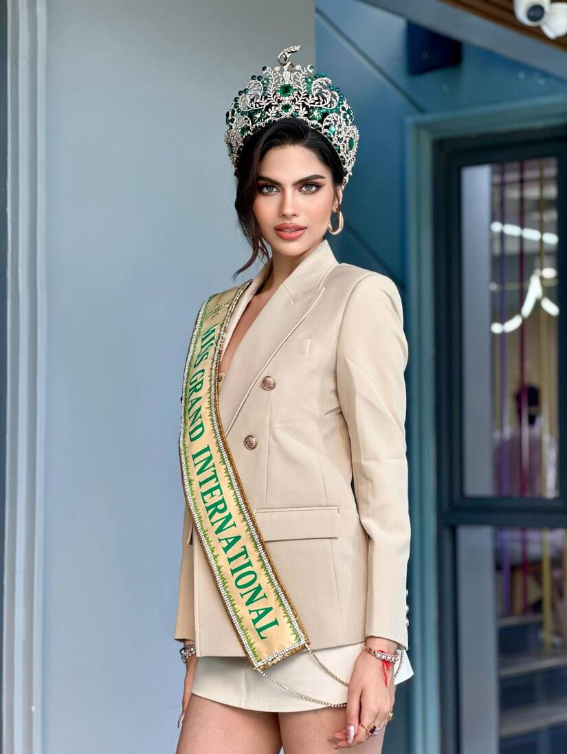 Nhan sắc xinh đẹp đầy mê hoặc của mẹ và em gái tân Miss Grand International 2024 gây ngỡ ngàng