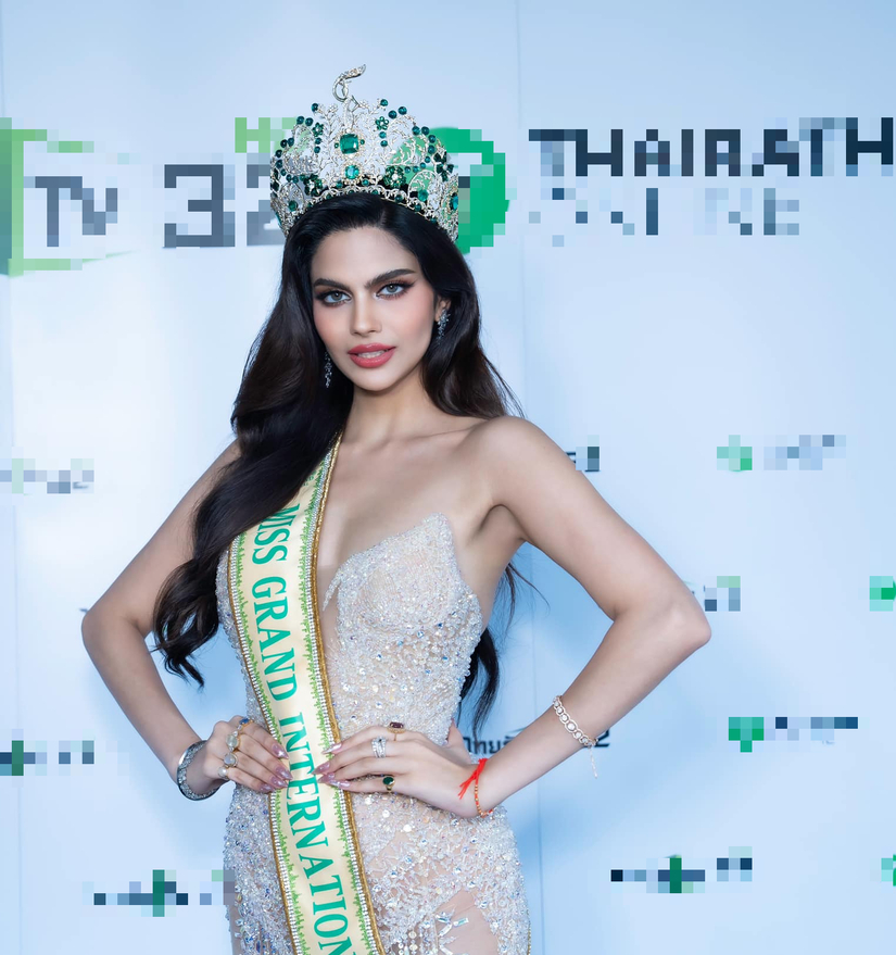 Nhan sắc xinh đẹp đầy mê hoặc của mẹ và em gái tân Miss Grand International 2024 gây ngỡ ngàng