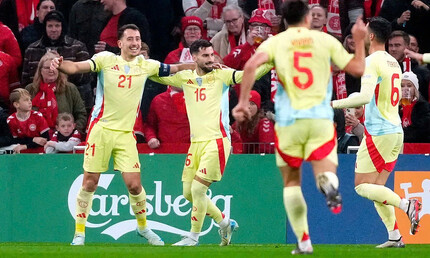 Đánh bại Đan Mạch, Tây Ban Nha thở phào ở tứ kết Nations League