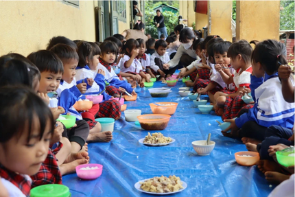 Ăm ắp yêu thương: Người cha, người mẹ thứ hai