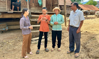 'Đi từng ngõ, gõ từng nhà' ngăn học sinh bỏ học