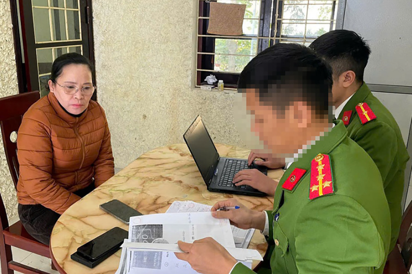 Triệt phá đường dây đánh bạc cả tỷ đồng mỗi ngày ở Nghệ An