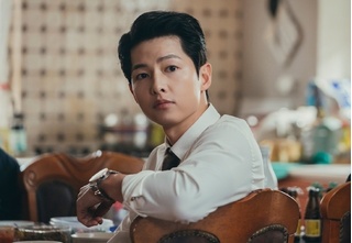 2 phim thất bại liên tiếp, Song Joong Ki mất phong độ?