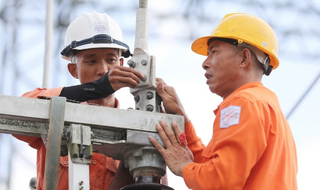 Đề xuất giá điện bán lẻ 5 bậc: Khuyến khích sử dụng điện tiết kiệm