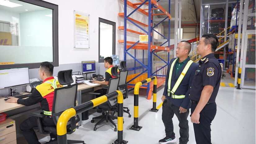 Dừng miễn thuế VAT hàng nhập khẩu giá trị thấp: Tăng sức cạnh tranh hàng nội địa