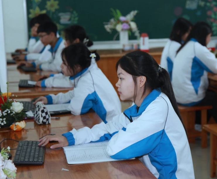 Hà Nội tổ chức 'thi thử' tốt nghiệp THPT cho học sinh lớp 11 và 12