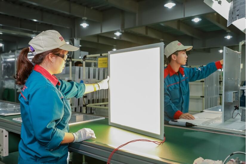 Khó chồng khó, nhiều doanh nghiệp rút khỏi thị trường