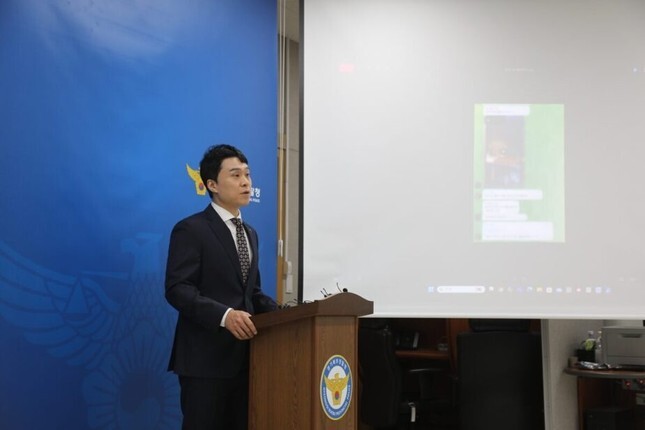 Vụ bắt giữ tội phạm tình dục quy mô lớn gây chấn động showbiz