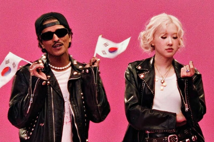 MV APT. của Rosé và Bruno Mars lập kỷ lục với 1,5 tỉ lượt xem