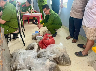 Công an đột kích điểm nghi khai thác vàng trái phép ở Tuyên Quang