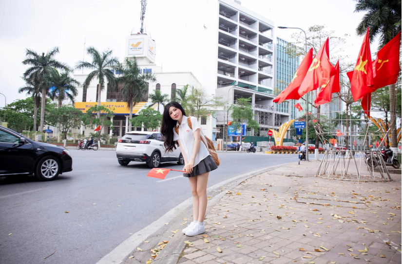 Tinh thần yêu nước "nhuộm đỏ" mạng xã hội dịp 30/4
