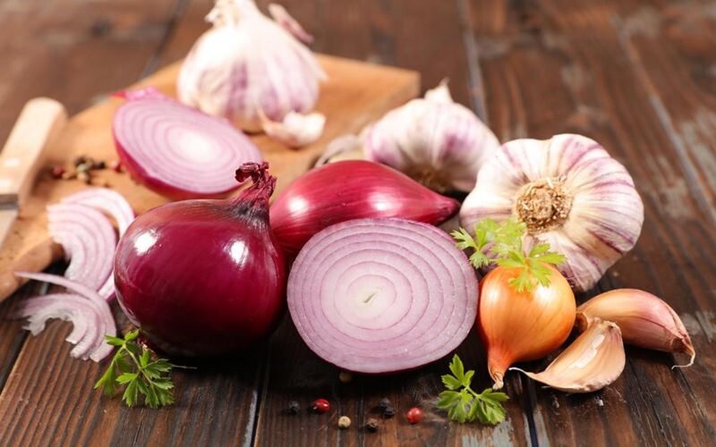 Hạ sốt bằng hành tím: Hiểu rõ công dụng và nguy cơ