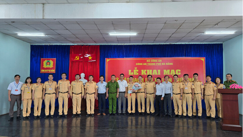 Lãnh đạo Công an TP Đà Nẵng xin lỗi người dân vì chậm trễ trong sát hạch lái xe