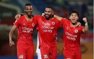 Công an Hà Nội đón tin vui trước chung kết Cúp C1 Đông Nam Á