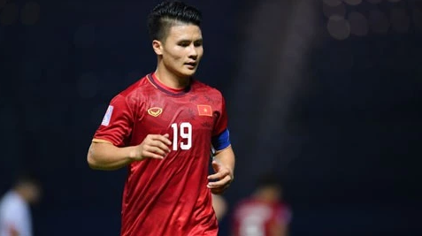 Quang Hải rút khỏi đội hình đấu Man United