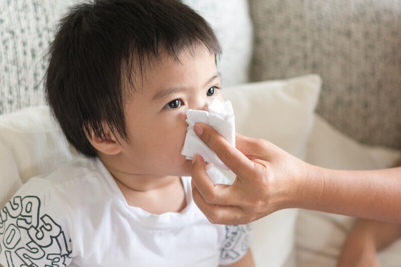 Tại sao không nên chủ quan khi bị nghẹt mũi kéo dài?