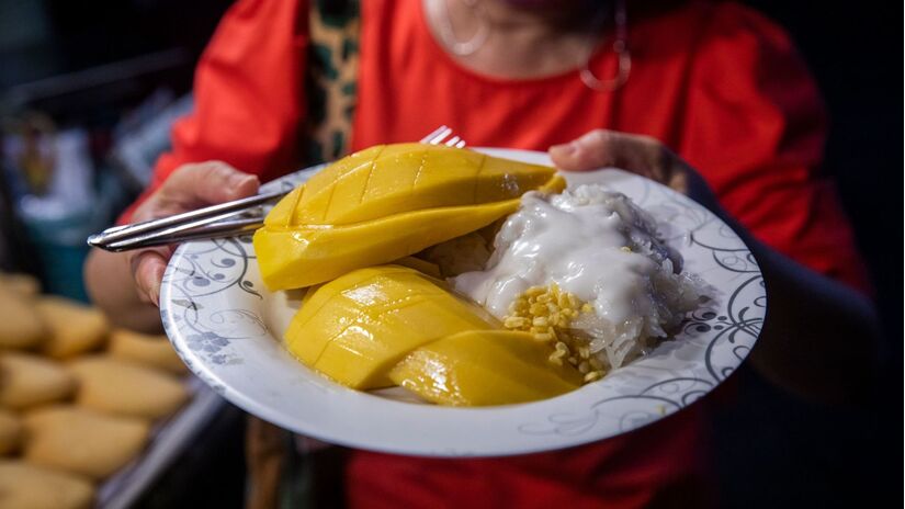 Vì sao xôi xoài lại là món ăn mùa hè được người Thái yêu thích bậc nhất