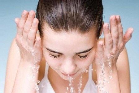 Bật mí bí quyết chăm sóc da dầu vào mùa hè