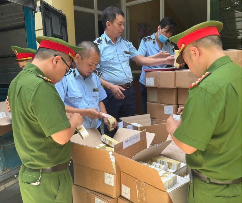 Hà Nội thu giữ hơn 5.000 mỹ phẩm 'trôi nổi' trị giá trên 2 tỷ đồng