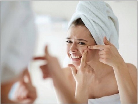 Nguyên nhân khiến da bị mụn ẩn sần sùi kéo dài
