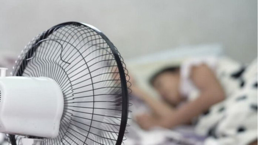 Bốn nguy cơ sức khỏe khi bật quạt suốt đêm