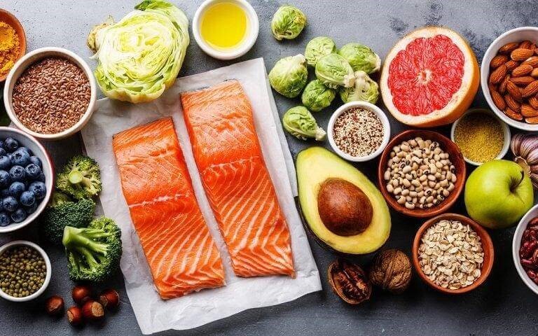 Người bị bệnh dạ dày kiêng ăn gì? Cần tránh thói quen nào?