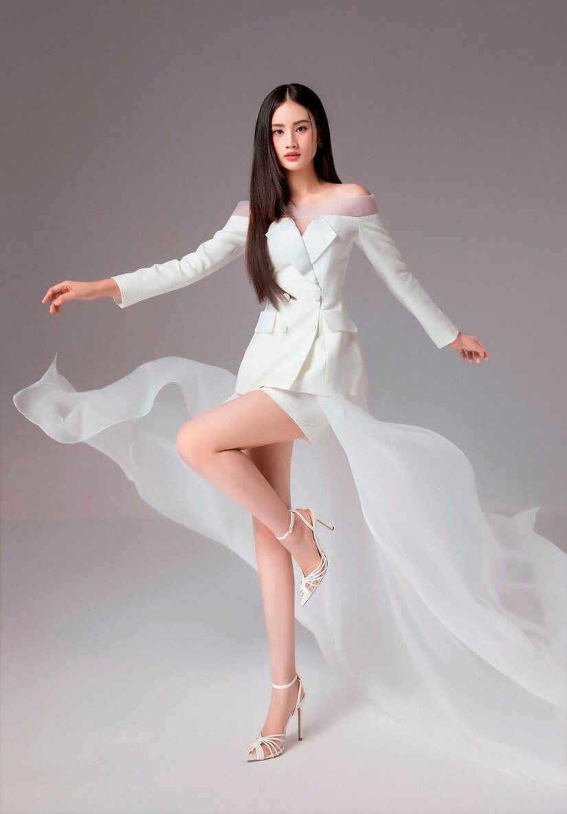 Hoa hậu Ý Nhi thẳng thắn đáp trả tin đồn chia tay bạn trai