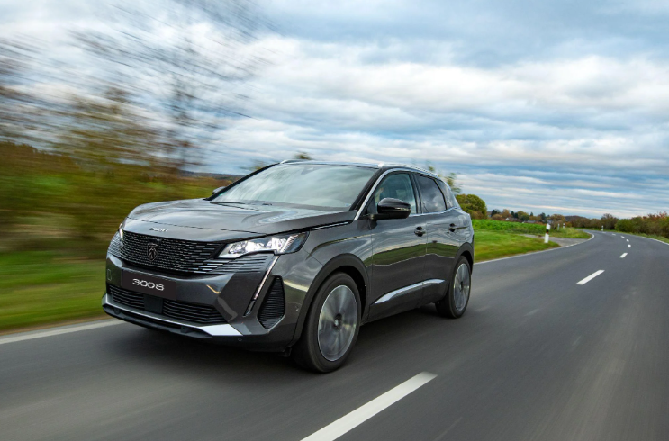 Sở hữu xe Peugeot giá từ 808 triệu đồng cùng quà tặng hấp dẫn