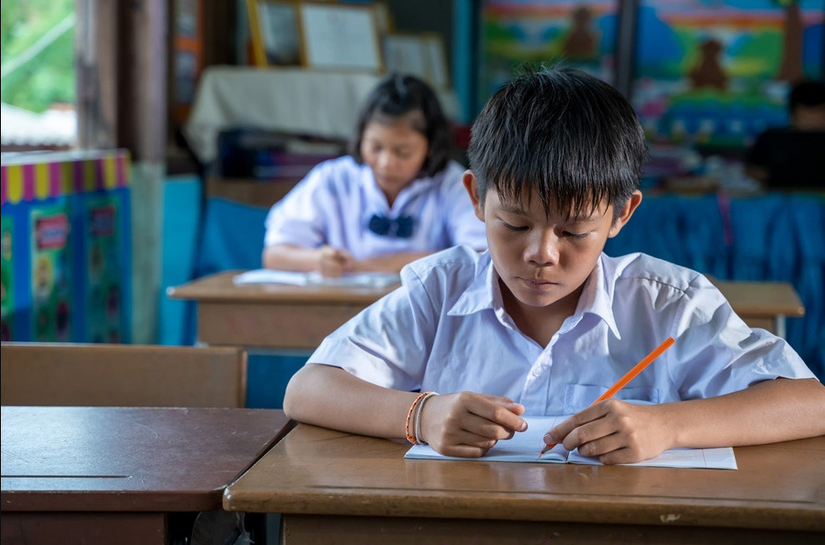 Philippines khai giảng năm học với nhiều thách thức