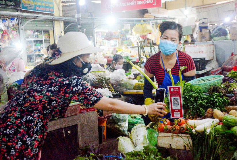 Việt Nam tăng tốc số hóa: Điện thoại thay thế ví tiền