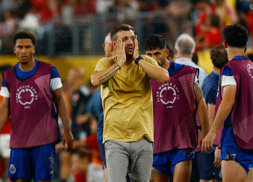 Thua đội bóng của Messi, huấn luyện viên Club World Cup mất việc