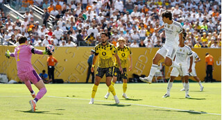 Real Madrid loại Dortmund, vào bán kết FIFA Club World Cup