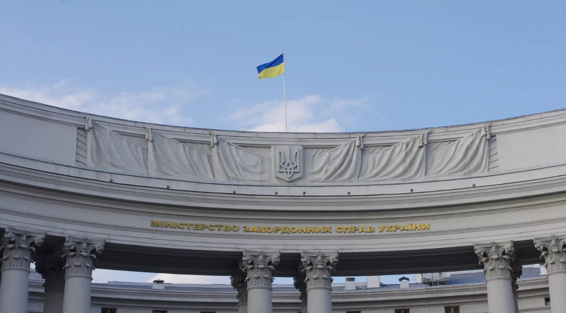Bộ Ngoại giao Ukraine bất ngờ tấn công NATO