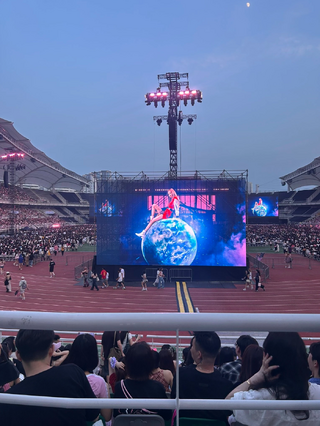 Khán giả chỉ trích BlackPink vì phải xem concert khuất tầm nhìn với số tiền không nhỏ