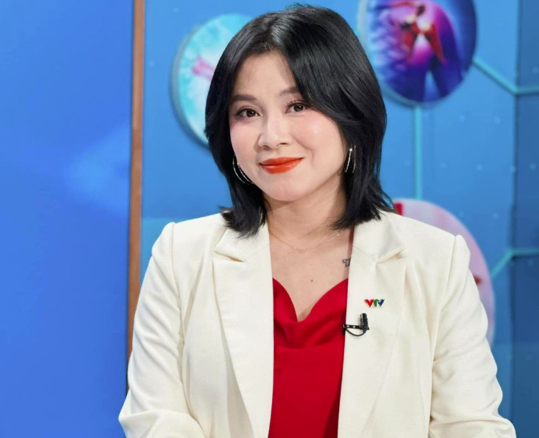 MC Hoàng Linh giải thích lý do xin lỗi muộn khi bị lên án vì quảng cáo sữa giả