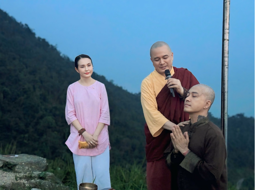 Ca sĩ Tuấn Hưng bất ngờ xuống tóc