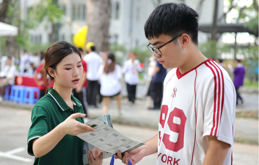 Sáng nay (21/7) Bộ GD&ĐT ‘chốt’ điểm sàn nhóm ngành sức khỏe, đào tạo giáo viên