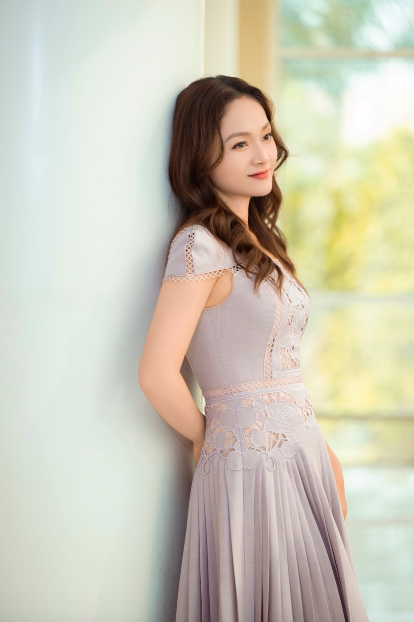 Lan Phương đang làm thủ tục ly hôn đơn phương với chồng Tây