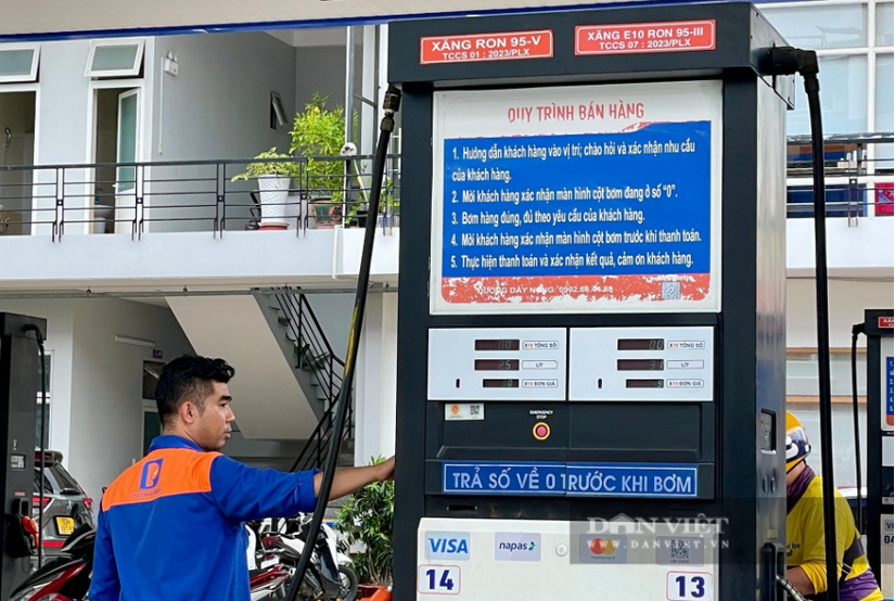TP.HCM bắt đầu bán xăng E10, treo bảng, phát loa giới thiệu, giá rẻ hơn RON95