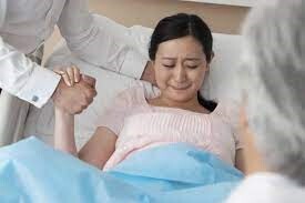 Giải đáp: Sa búi trĩ sau sinh có tự khỏi được không?